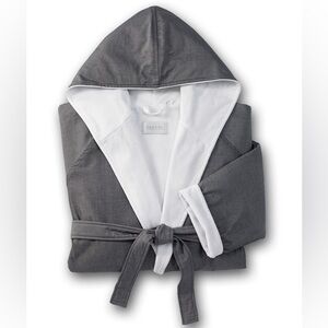 NEW Frette Herringbone Hooded Robe